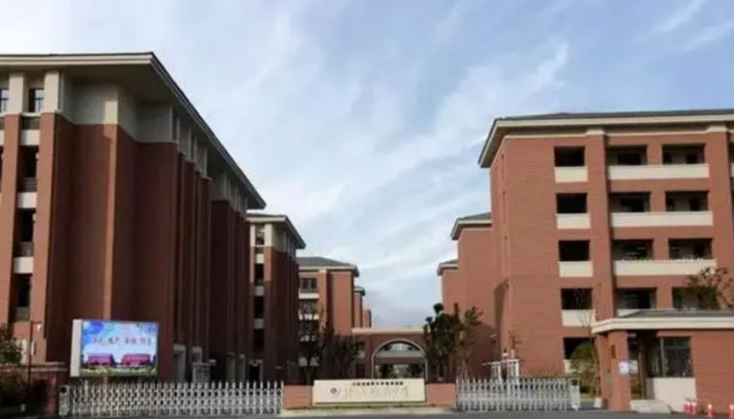 1732844850754976.png 1732844850754976.png